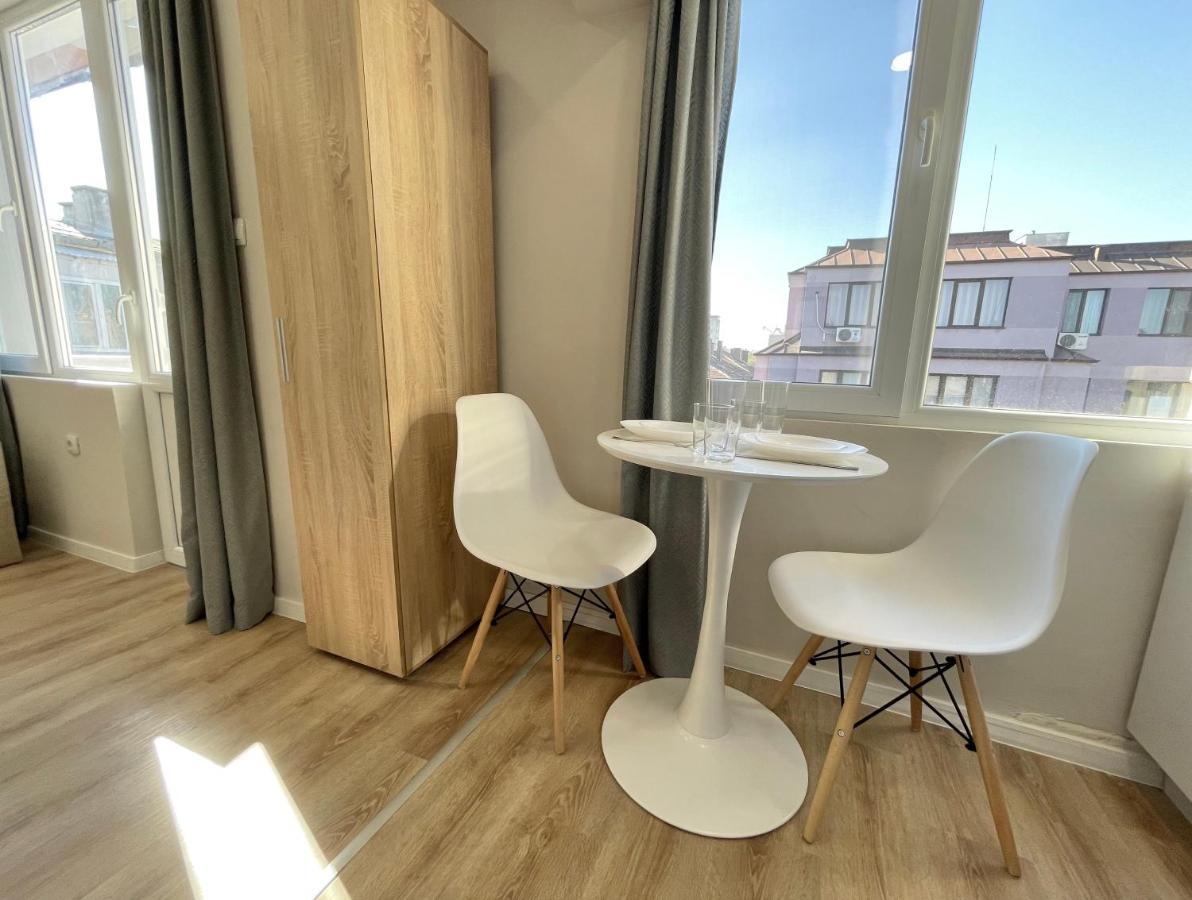 Elegant Studio For 4 Persons In Center & Parking Stara Zagora Exteriör bild