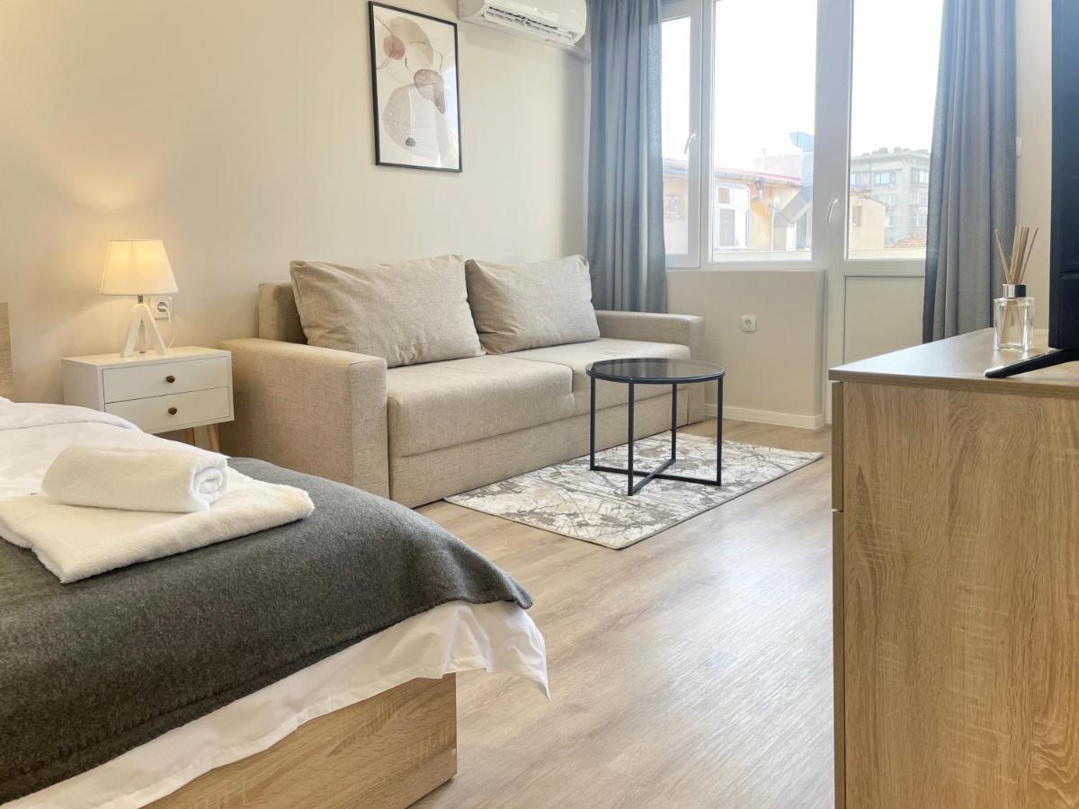 Elegant Studio For 4 Persons In Center & Parking Stara Zagora Exteriör bild