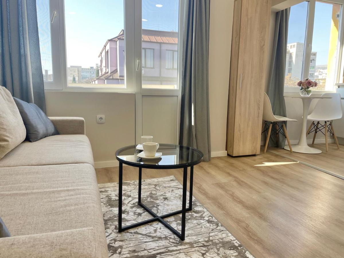 Elegant Studio For 4 Persons In Center & Parking Stara Zagora Exteriör bild